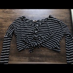 long sleeve cropped shirt